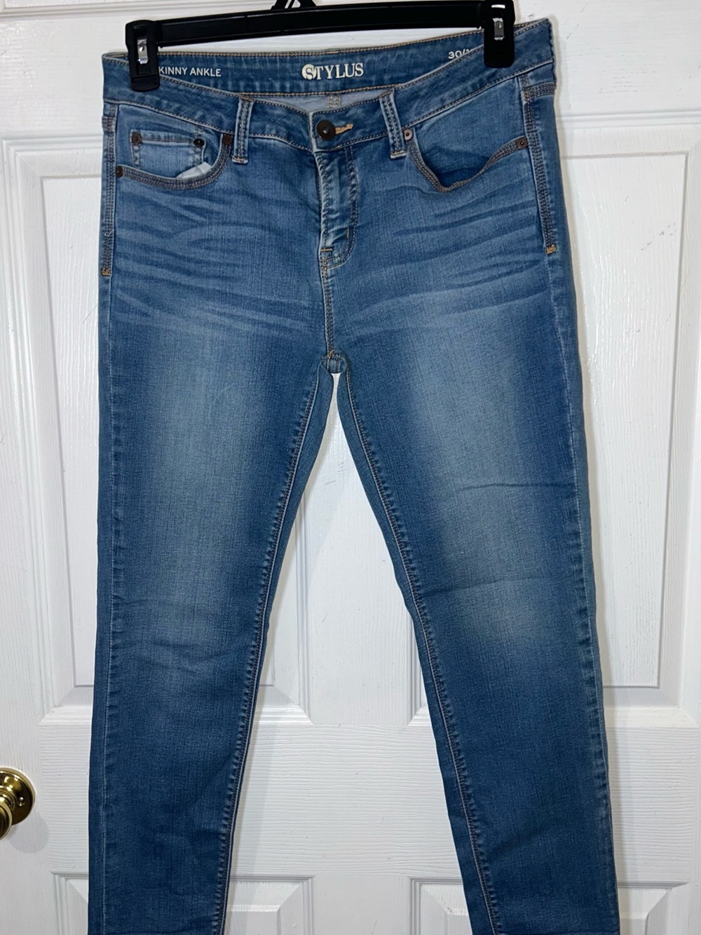 STYLUS Women's Skinny Ankle Jeans - Medium Blue Wash